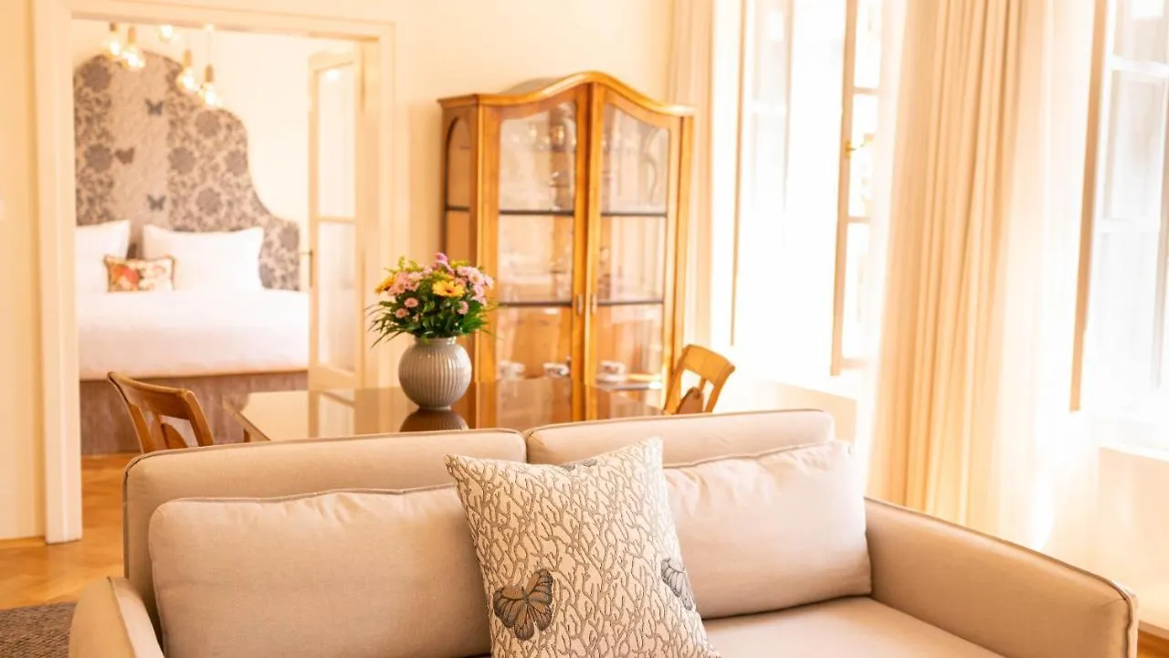 Residence Dvorak Prague Apartment